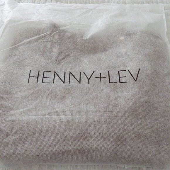 Henny + Lev Danielle VEGAN LEATHER 2-IN-1 Everyday Tote Bag w/Dust Cover NWT - Picture 10 of 16